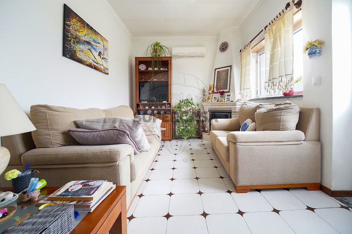 Casa 4 habitaciones en venta en São Martinho do Bispo e Ribeira de Frades