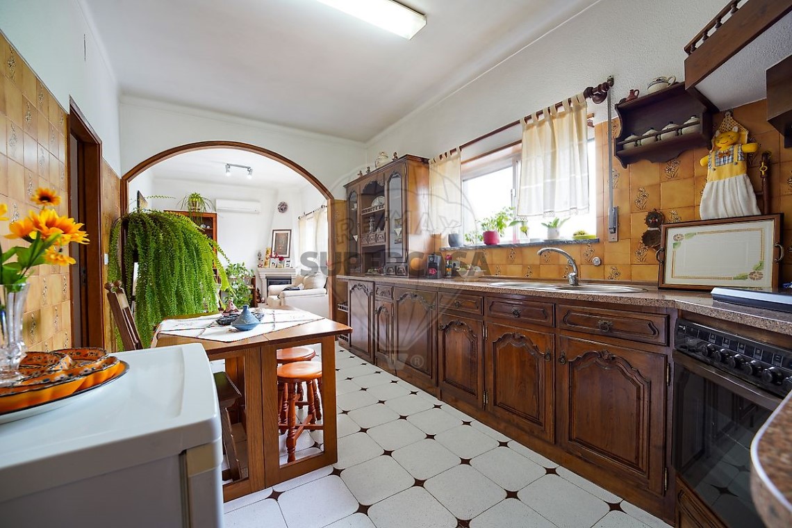 Casa 4 habitaciones en venta en São Martinho do Bispo e Ribeira de Frades