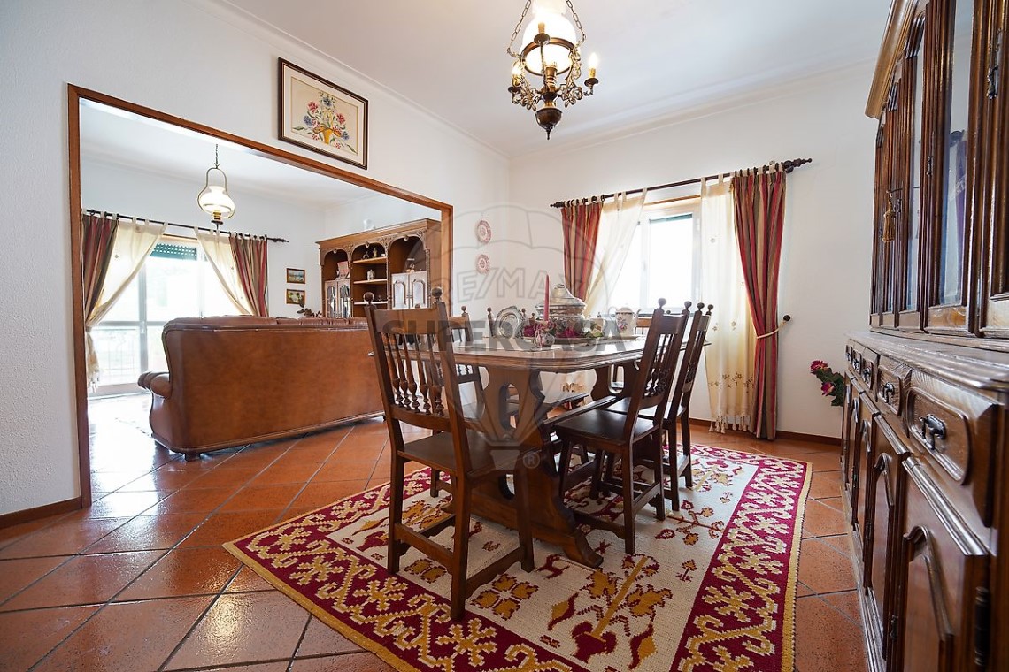 Casa 4 habitaciones en venta en São Martinho do Bispo e Ribeira de Frades