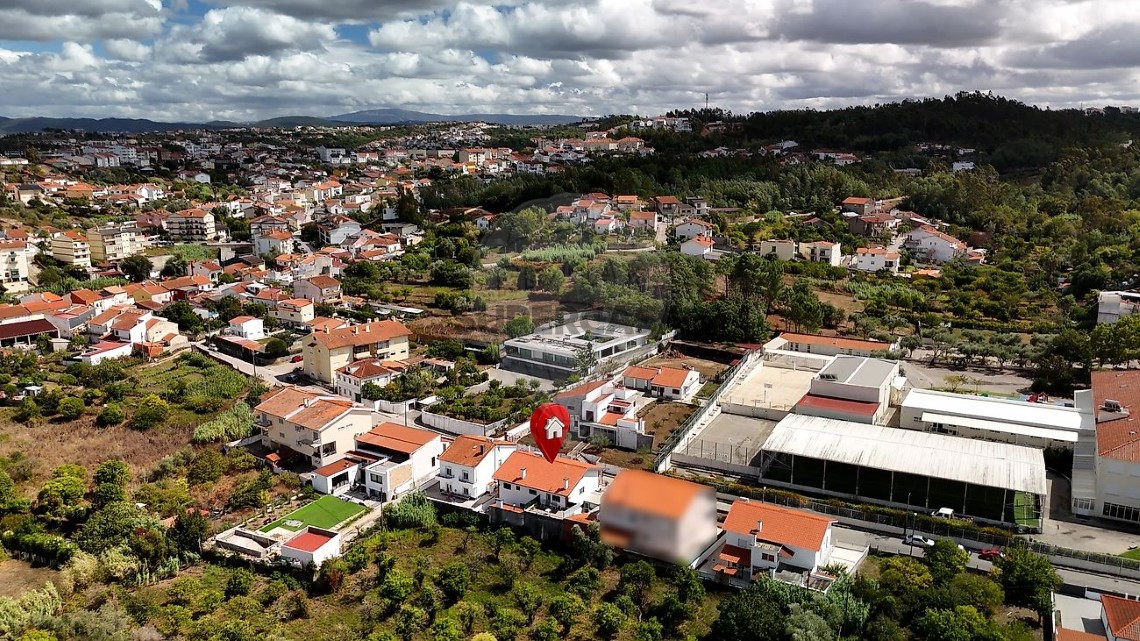 Casa 4 habitaciones en venta en São Martinho do Bispo e Ribeira de Frades