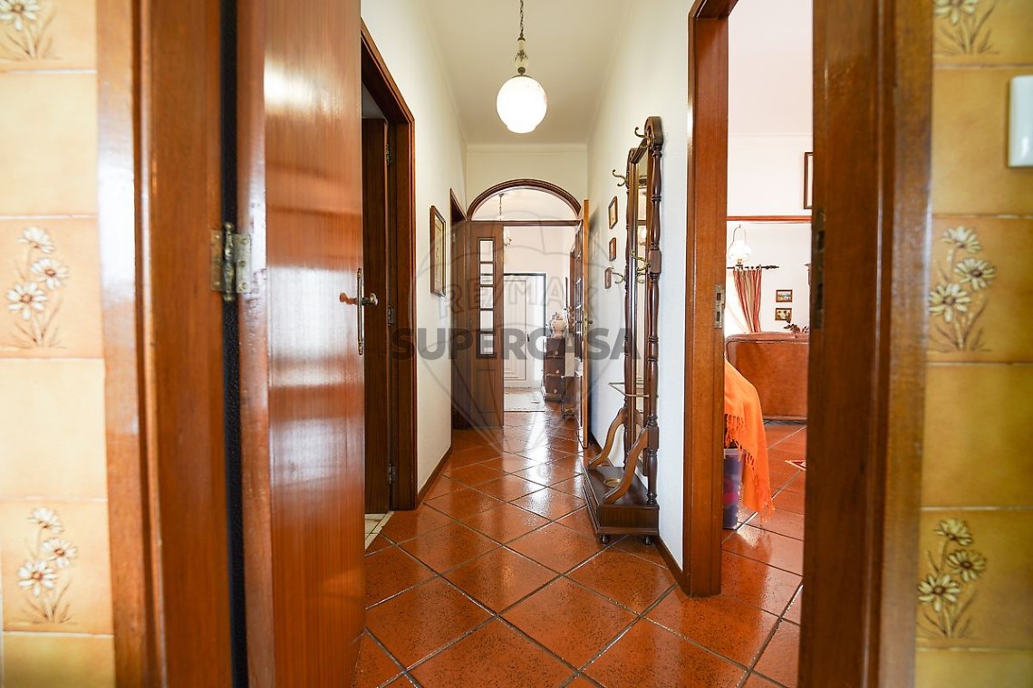 Casa 4 habitaciones en venta en São Martinho do Bispo e Ribeira de Frades