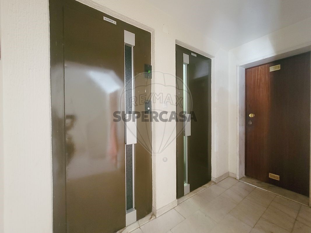 Apartment 3 Zimmer verkaufen auf Rio de Mouro