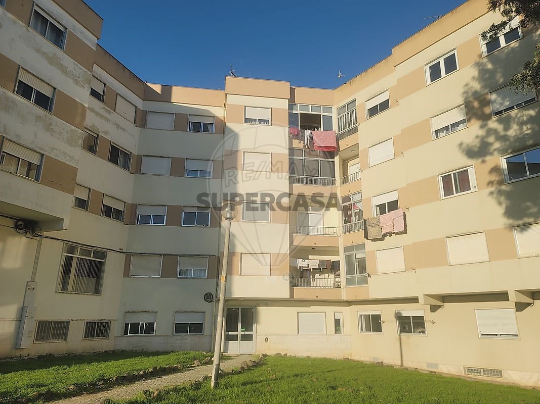Apartment 2 Zimmer verkaufen auf Rio de Mouro