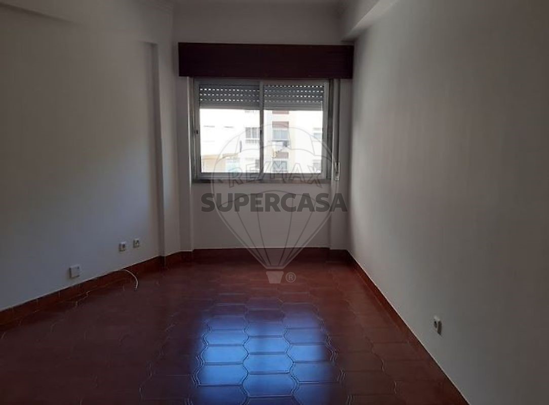 Apartment 2 Zimmer verkaufen auf Rio de Mouro