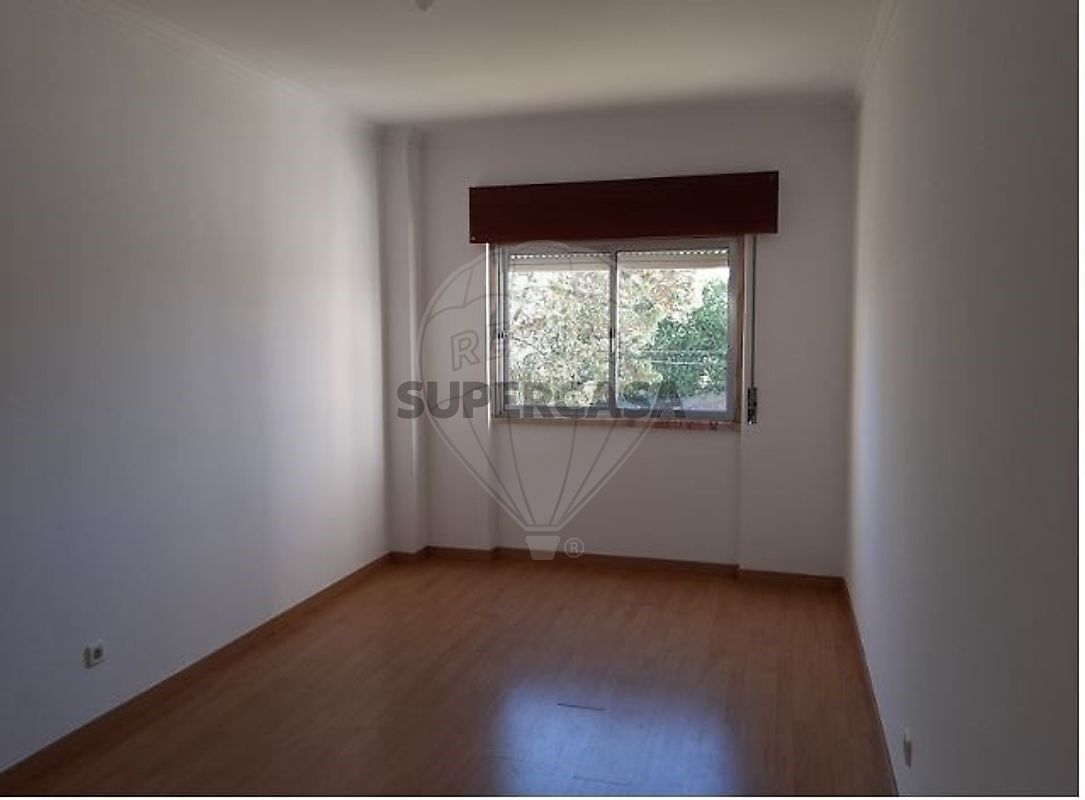 Apartment 2 Zimmer verkaufen auf Rio de Mouro