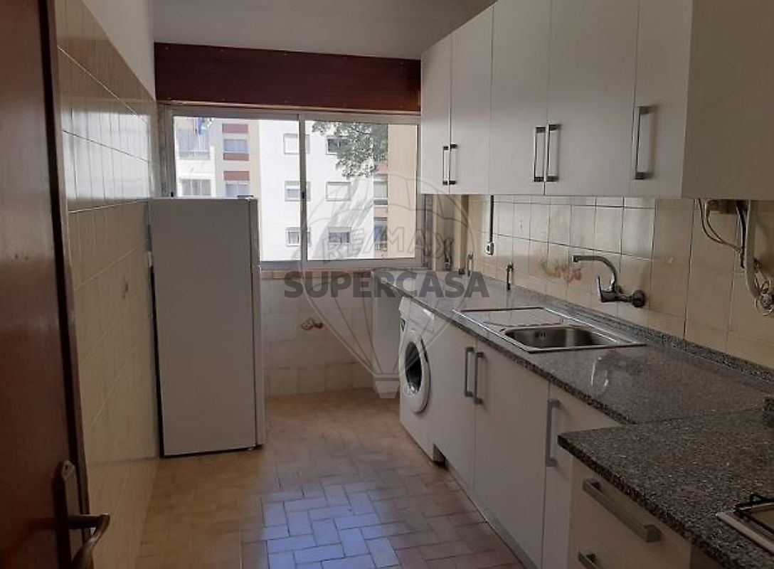 Apartment 2 Zimmer verkaufen auf Rio de Mouro