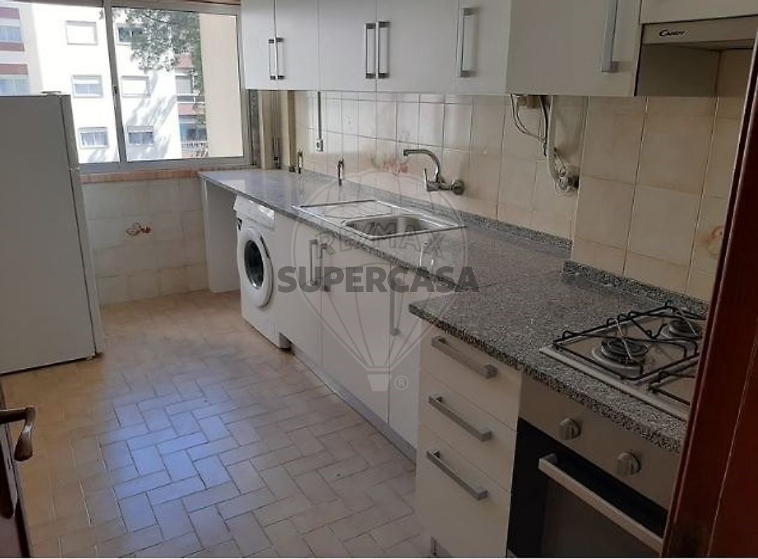 Apartment 2 Zimmer verkaufen auf Rio de Mouro