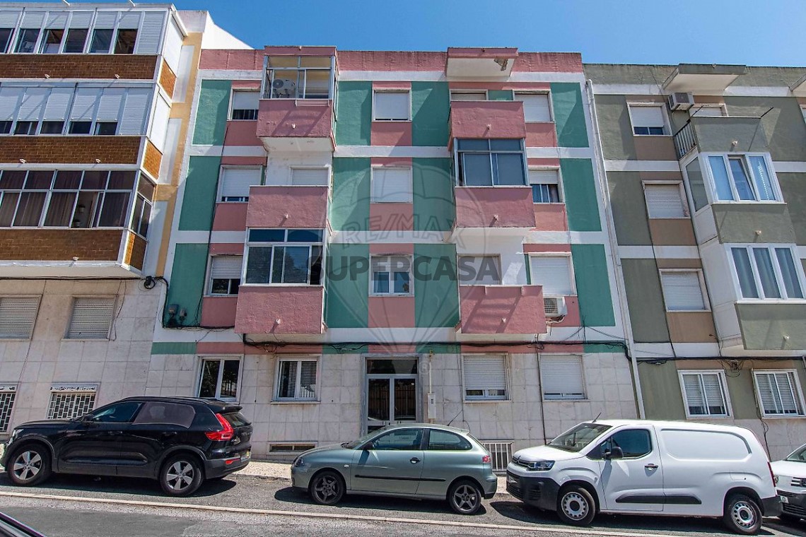 Apartment 2 Zimmer verkaufen auf Águas Livres