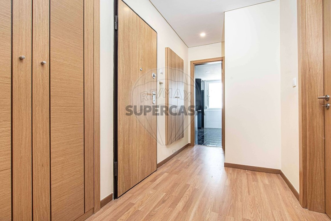 Apartment 2 Zimmer verkaufen auf Águas Livres