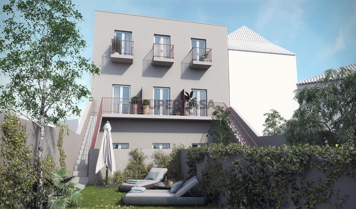Nova construção à venda na Rua do Lindo Vale