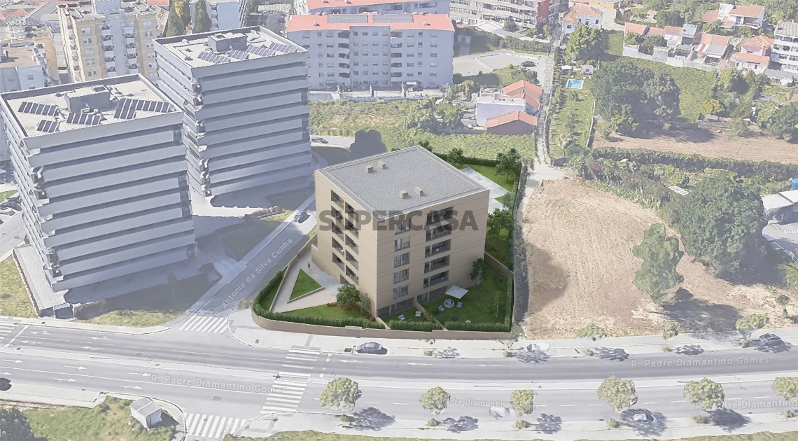 Nova construção à venda na Rua Padre Diamantino Gomes