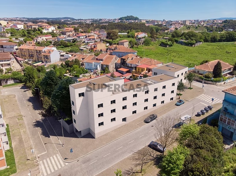 Nova construção à venda na Rua de Azevedo