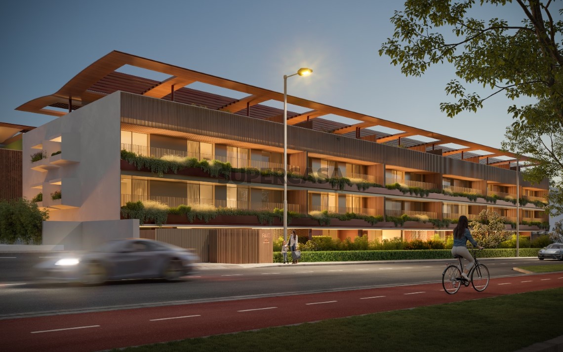 Nova construção à venda na Rua Doutor António Cupertino de Miranda
