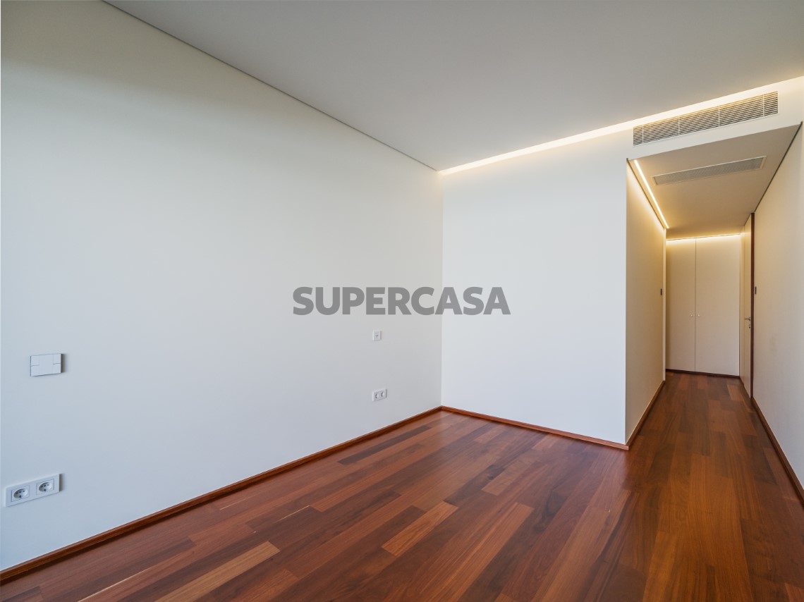 Suite 1