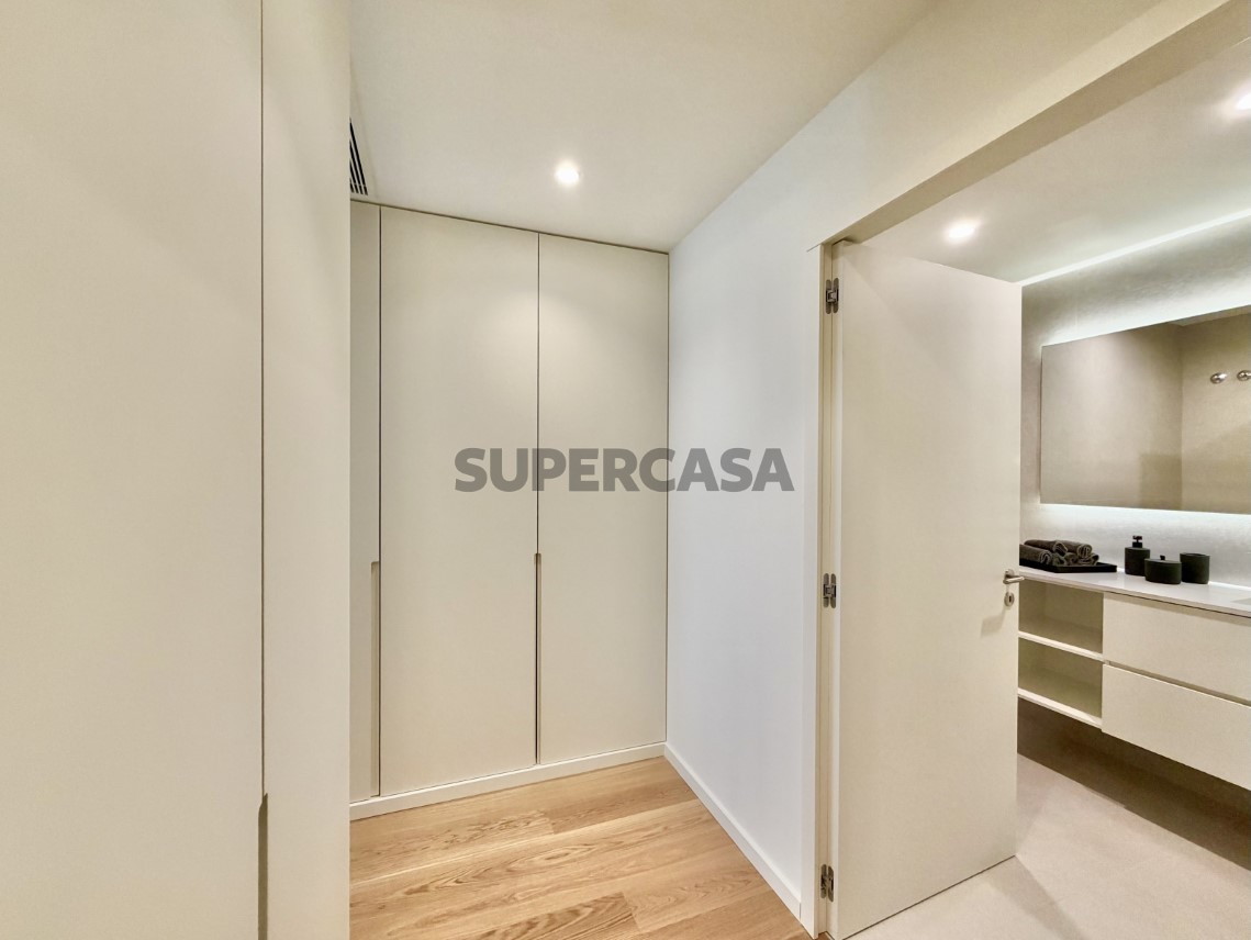 Suite 1.4