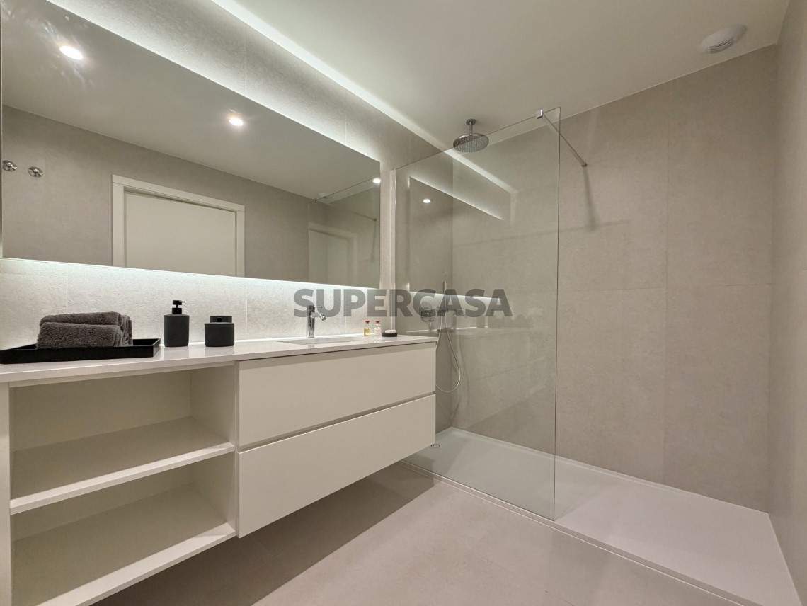 Wc Suite 1