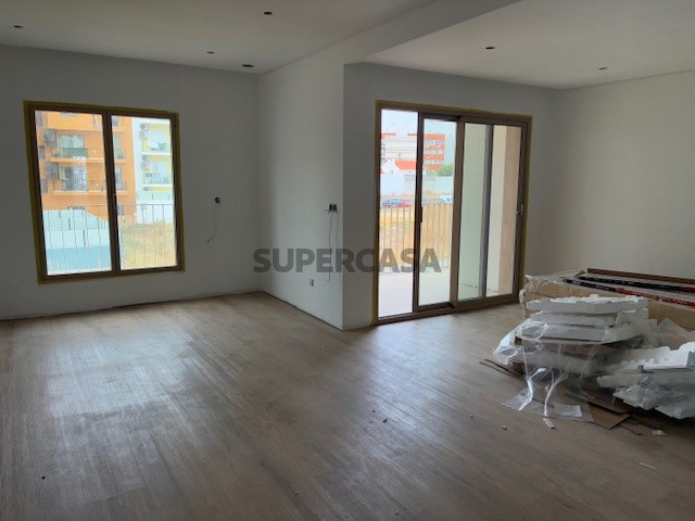 公寓 2 卧室 销售 在 Montijo e Afonsoeiro, 4º 层数