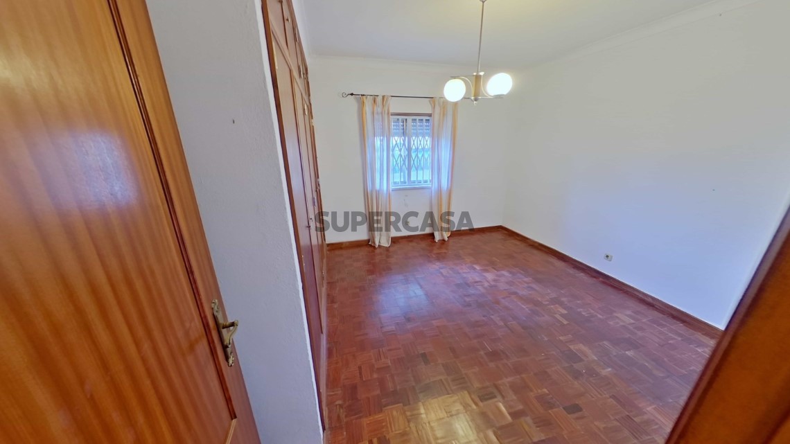 Moradia T3 com terreno, São João das Lampas (8)