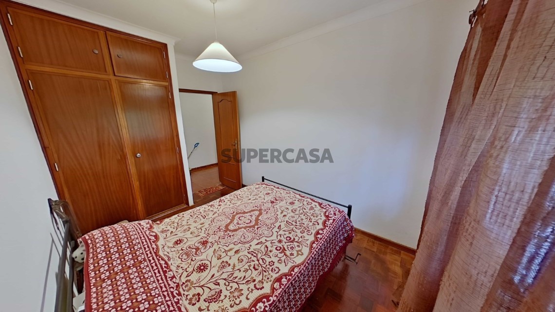 Moradia T3 com terreno, São João das Lampas (12)