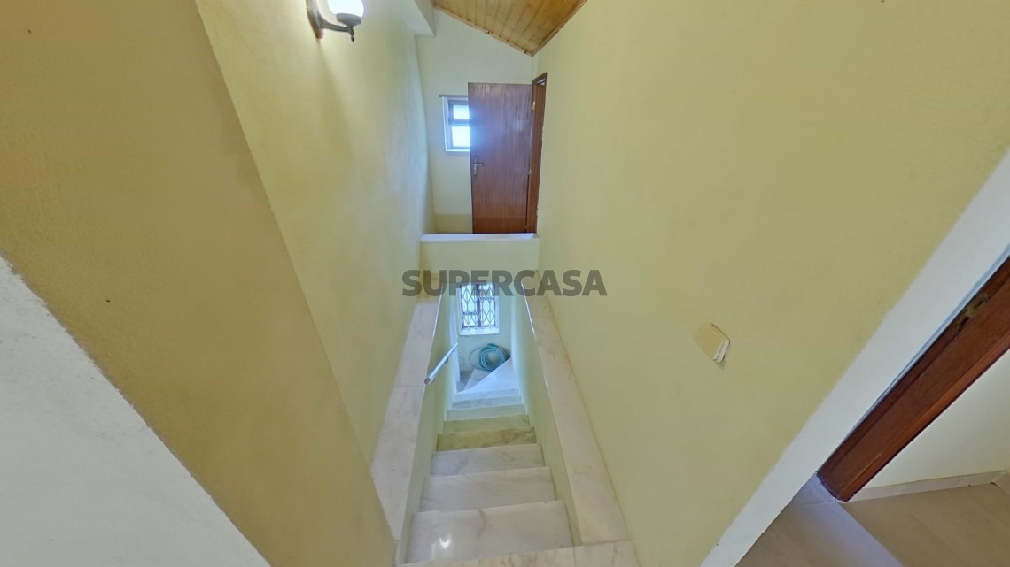 Moradia T3 com terreno, São João das Lampas (22)