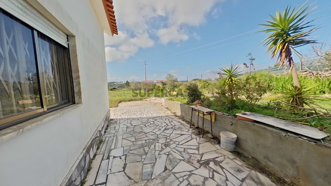 Moradia T3 com terreno, São João das Lampas (27)
