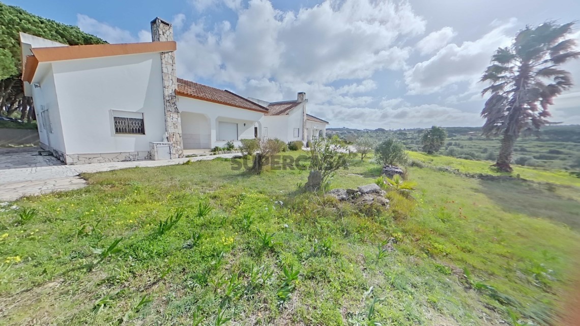 Moradia T3 com terreno, São João das Lampas (32)