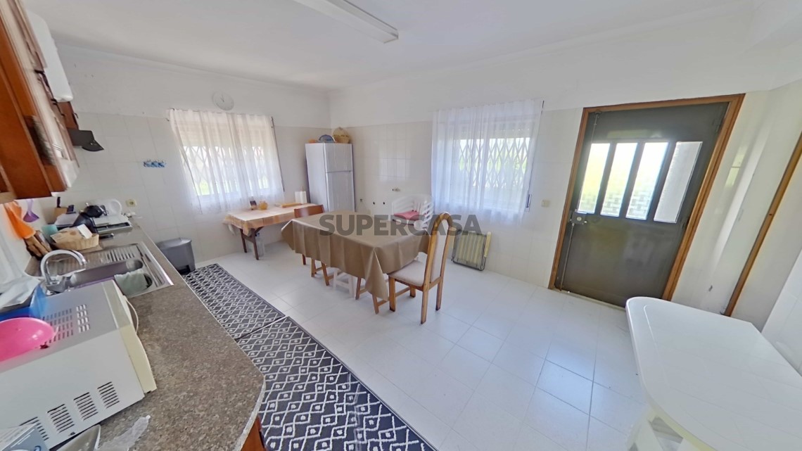 Moradia T3 com terreno, São João das Lampas (2)