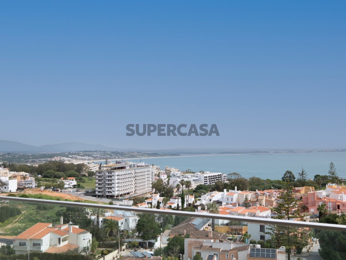 Apartamentos modernos no Algarve com instalações de hotel de 5*