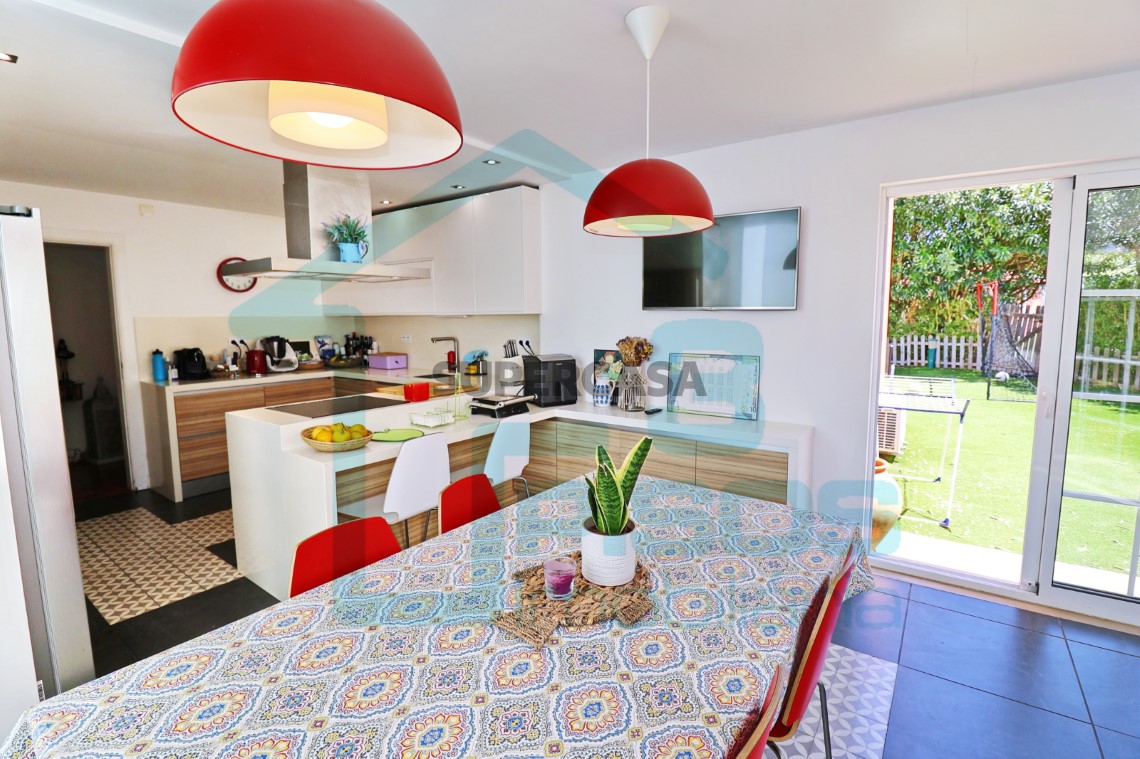 Kitchen with pantry area