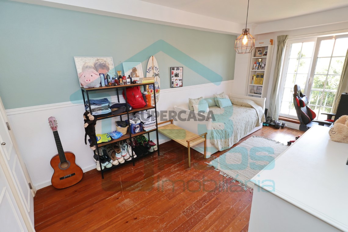Room with balcony access