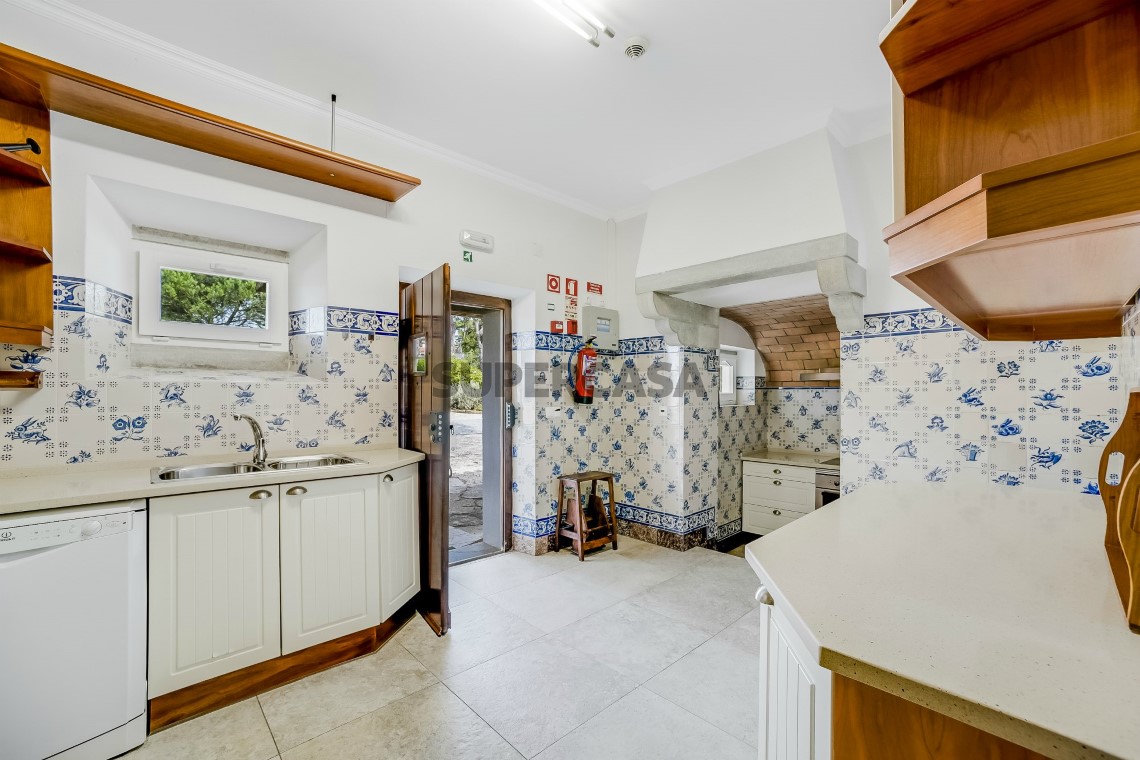 Beautiful manor house in Magoito