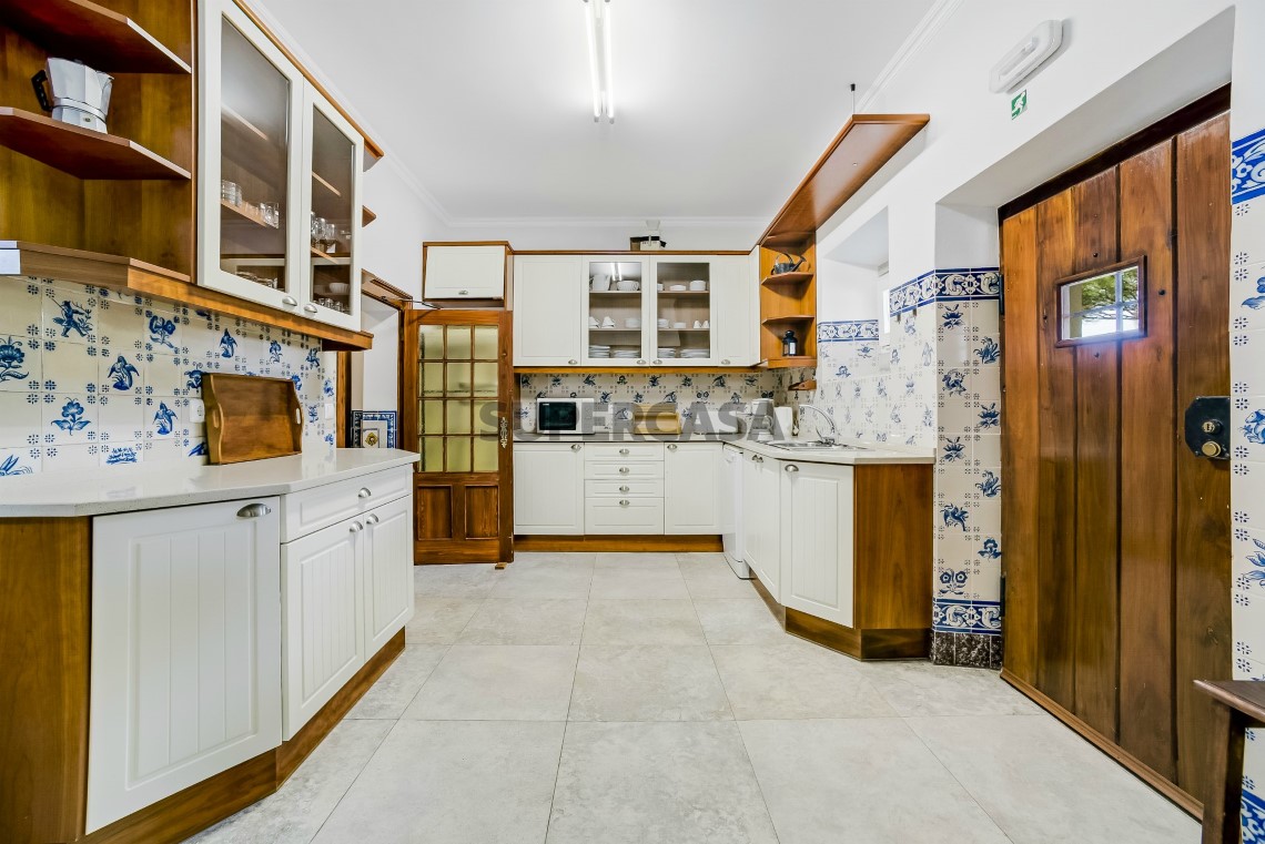 Beautiful manor house in Magoito