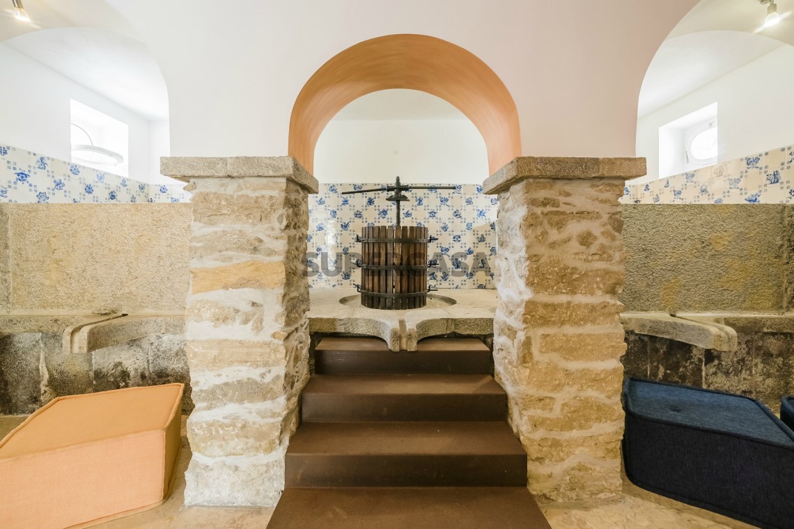 Beautiful manor house in Magoito