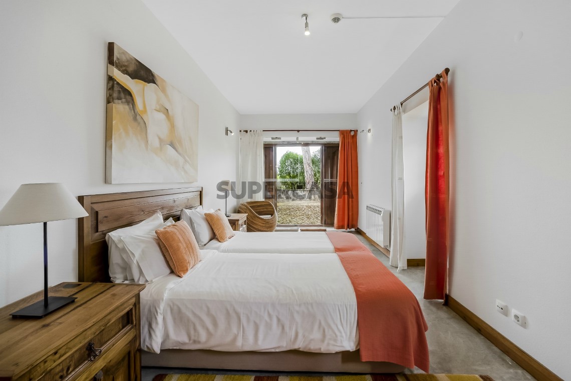 Beautiful manor house in Magoito