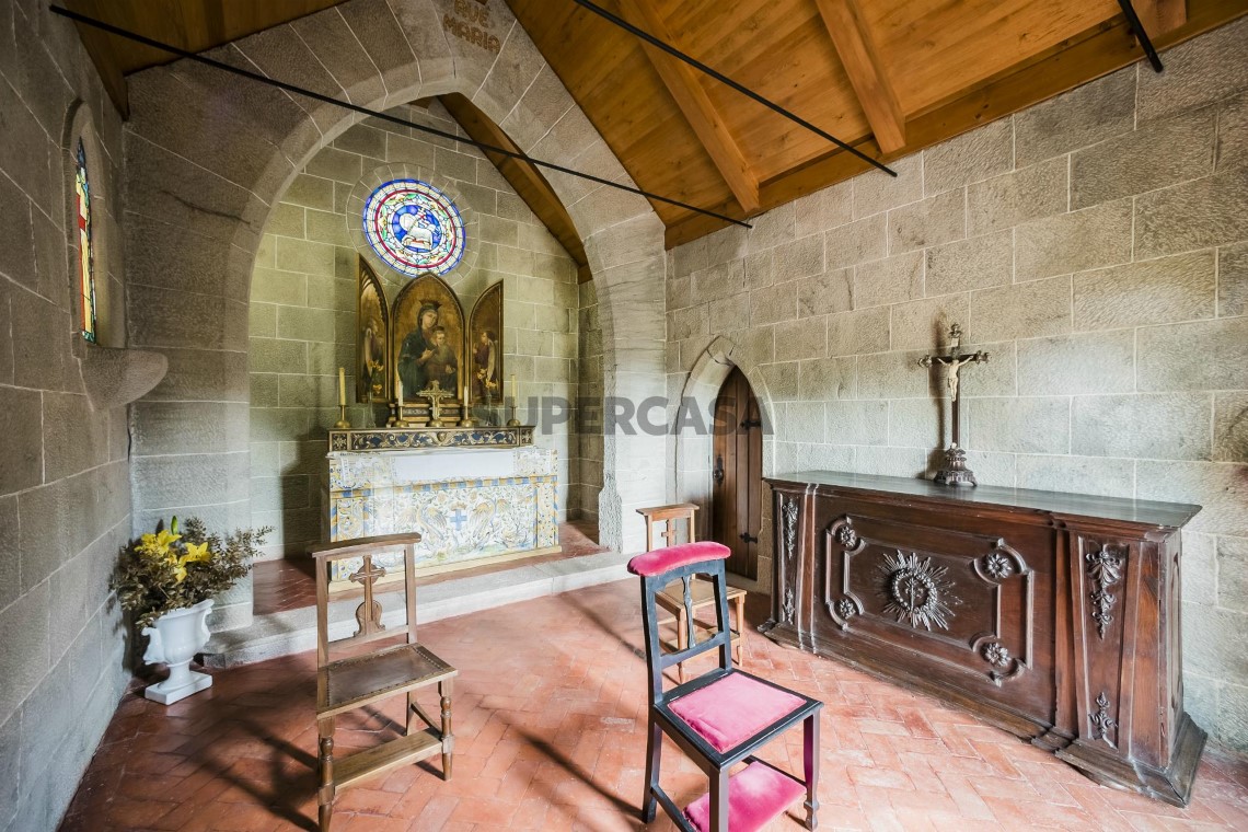 Beautiful manor house in Magoito