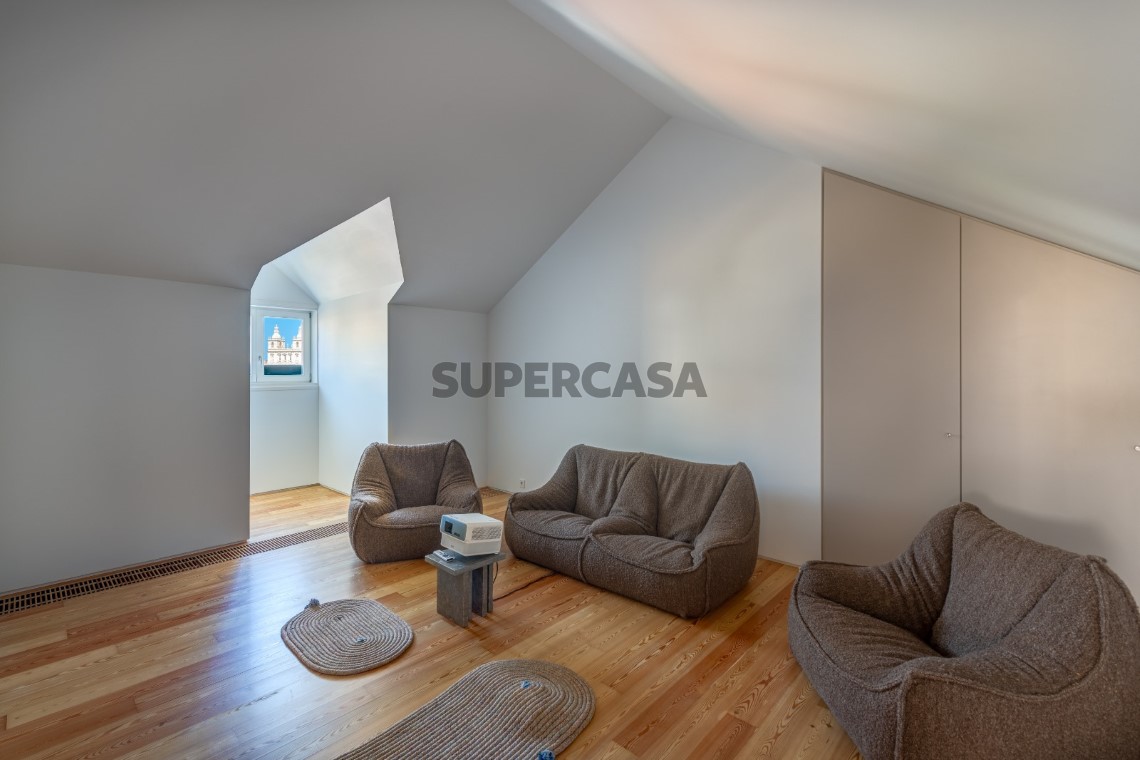 Exklusive Villa mit fünf Schlafzimmern in Alfama