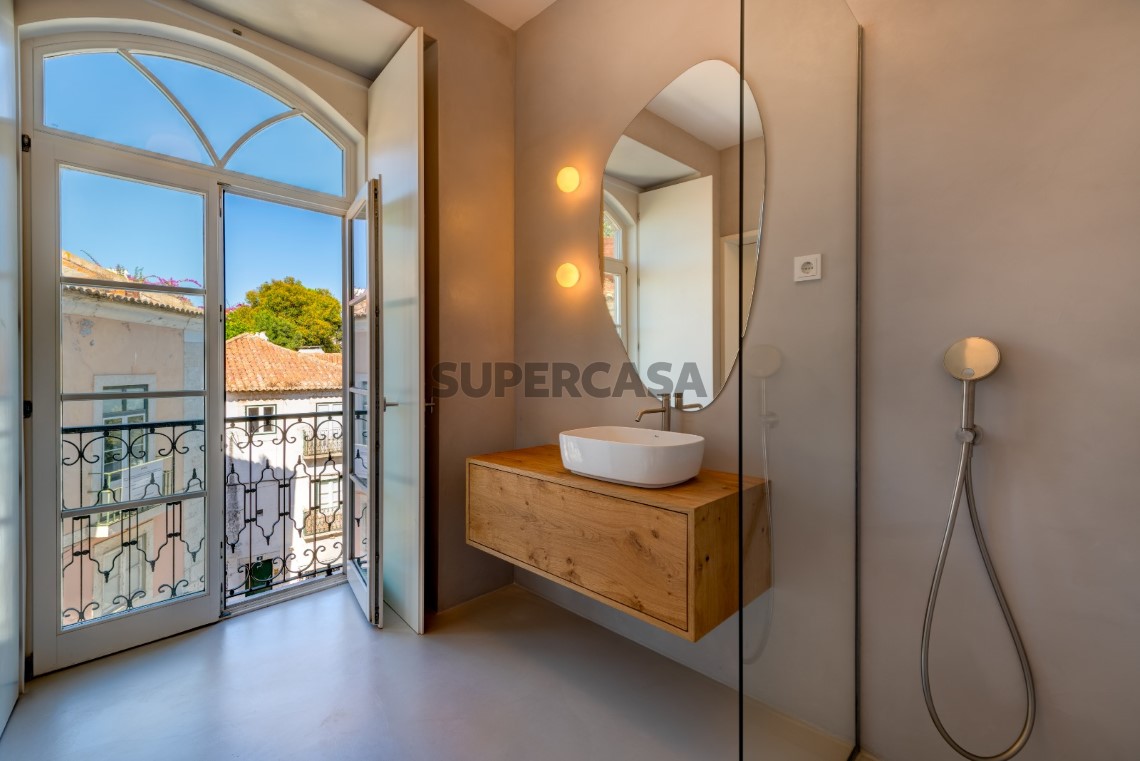Exklusive Villa mit fünf Schlafzimmern in Alfama