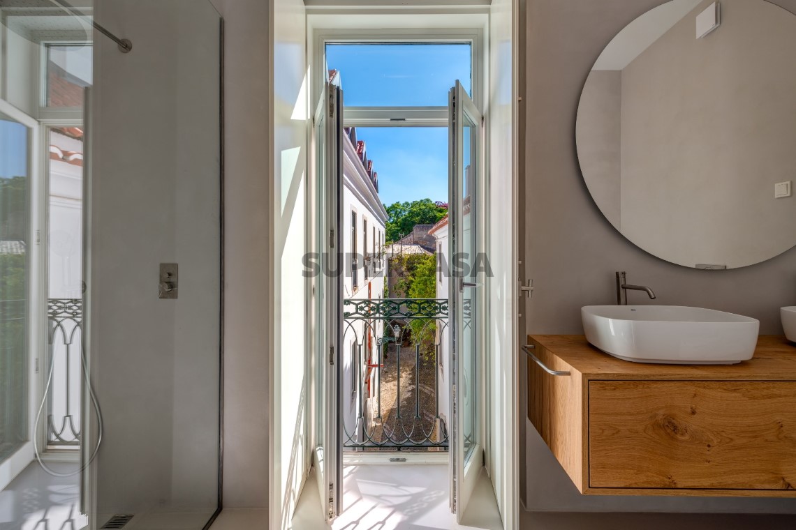 Exklusive Villa mit fünf Schlafzimmern in Alfama