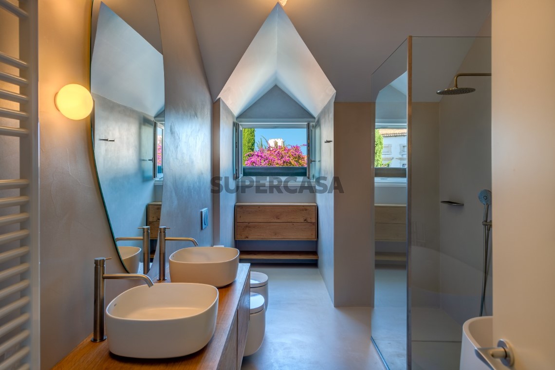 Exklusive Villa mit fünf Schlafzimmern in Alfama