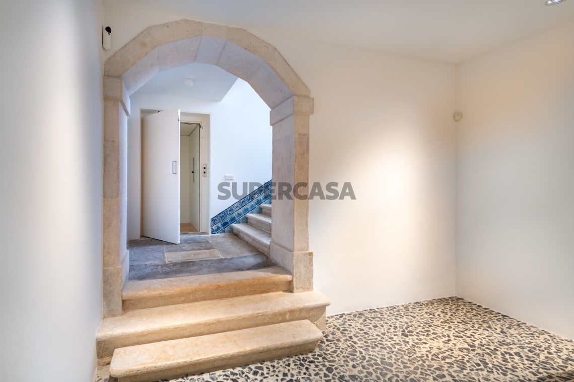 Exklusive Villa mit fünf Schlafzimmern in Alfama