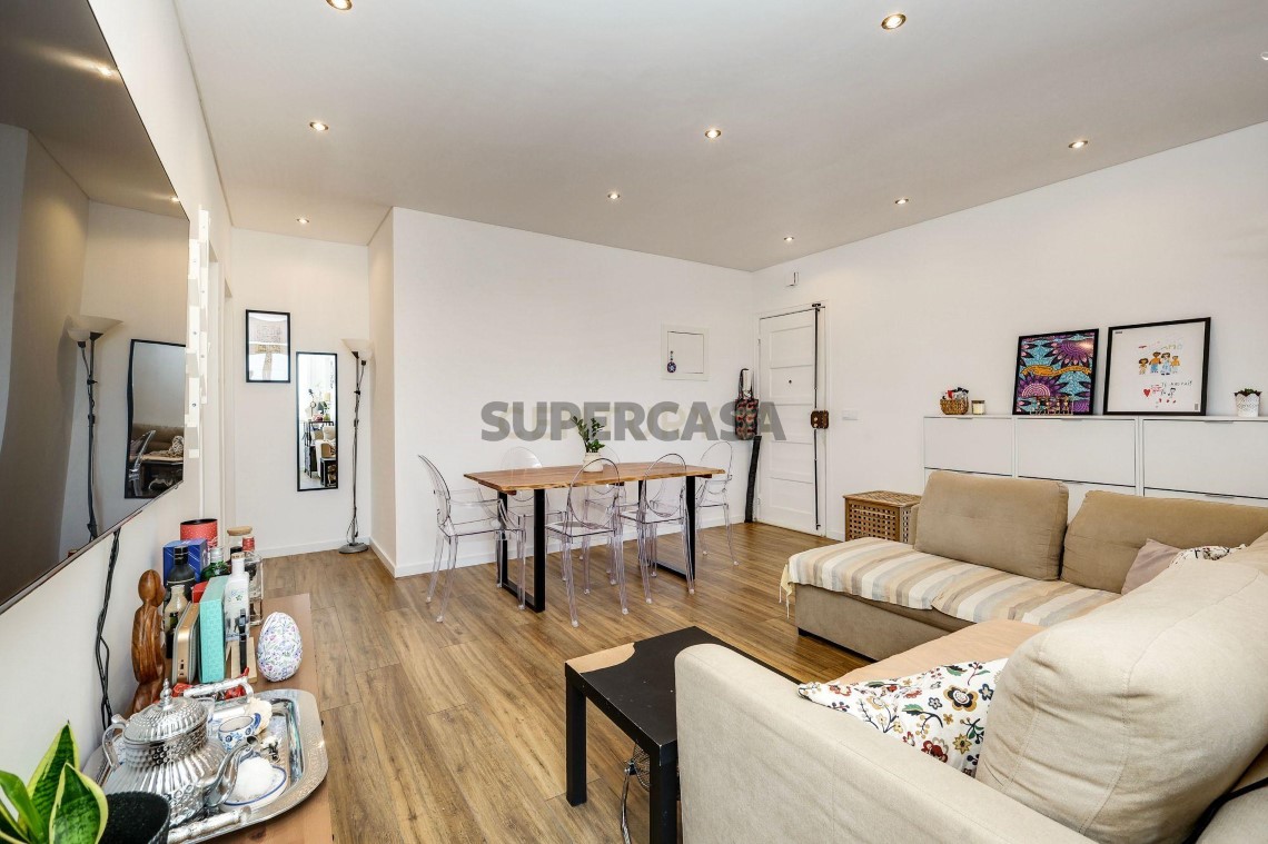 Apartment 2 Zimmer verkaufen auf Águas Livres