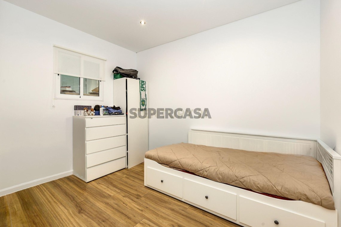 Apartment 2 Zimmer verkaufen auf Águas Livres