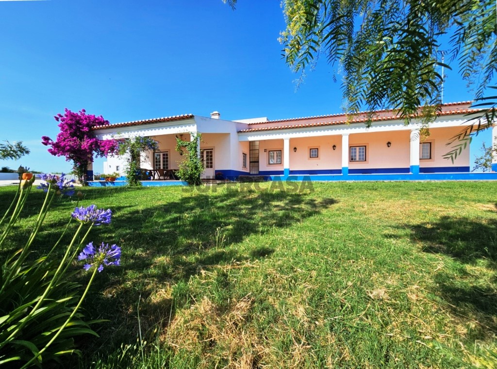 93.5 ha equestrian estate with a 5-bedroom house, swimming pool and lake in Alentejo, Portugal (20)