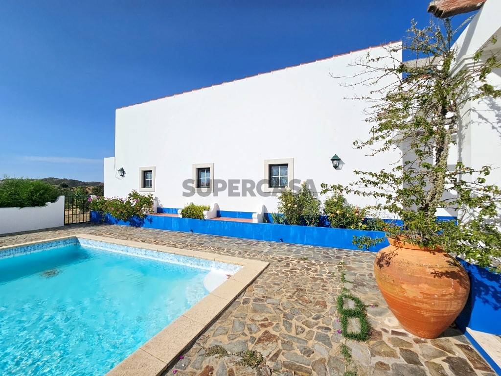 93.5 ha equestrian estate with a 5-bedroom house, swimming pool and lake in Alentejo, Portugal (35)