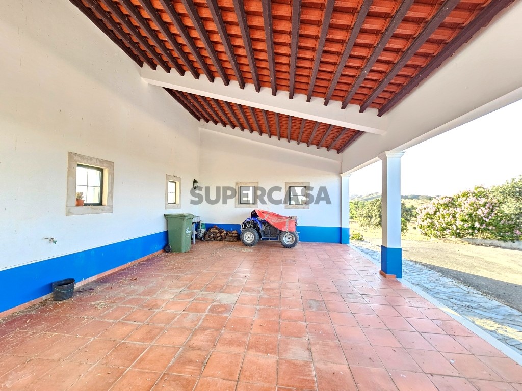 93.5 ha equestrian estate with a 5-bedroom house, swimming pool and lake in Alentejo, Portugal (96)