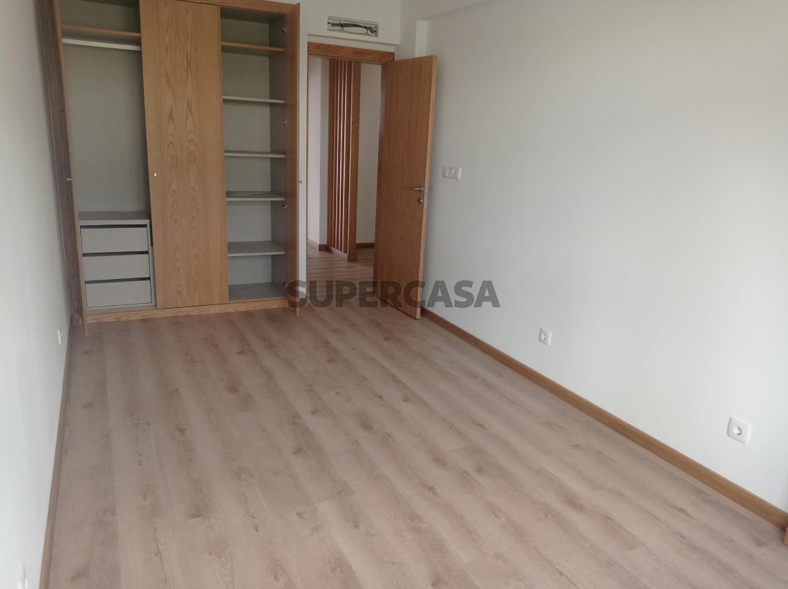 Apartamento T2 em Casal de São Brás, Amadora