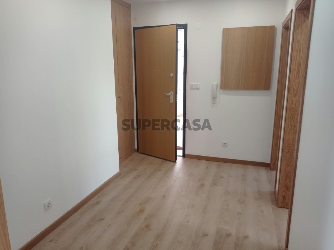 Apartamento T2 em Casal de São Brás, Amadora