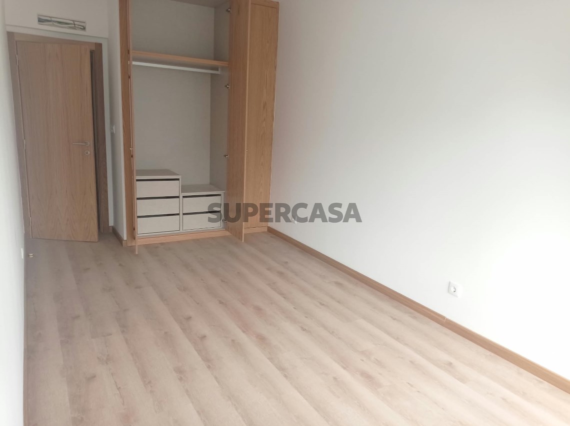 Apartamento T2 em Casal de São Brás, Amadora
