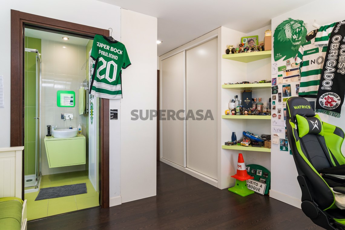 Casa 4 habitaciones Triplex en venta en Oeiras e São Julião da Barra, Paço de Arcos e Caxias
