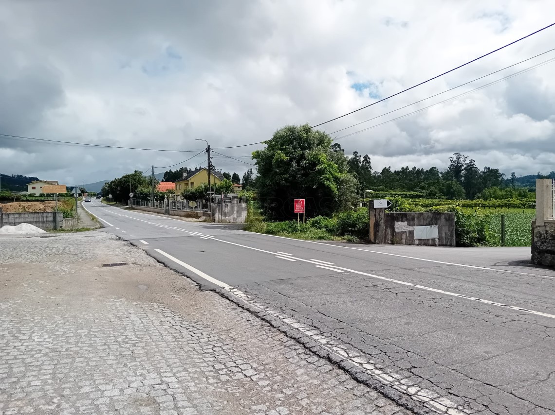 Terreno de construção em Balugães - Barcelos